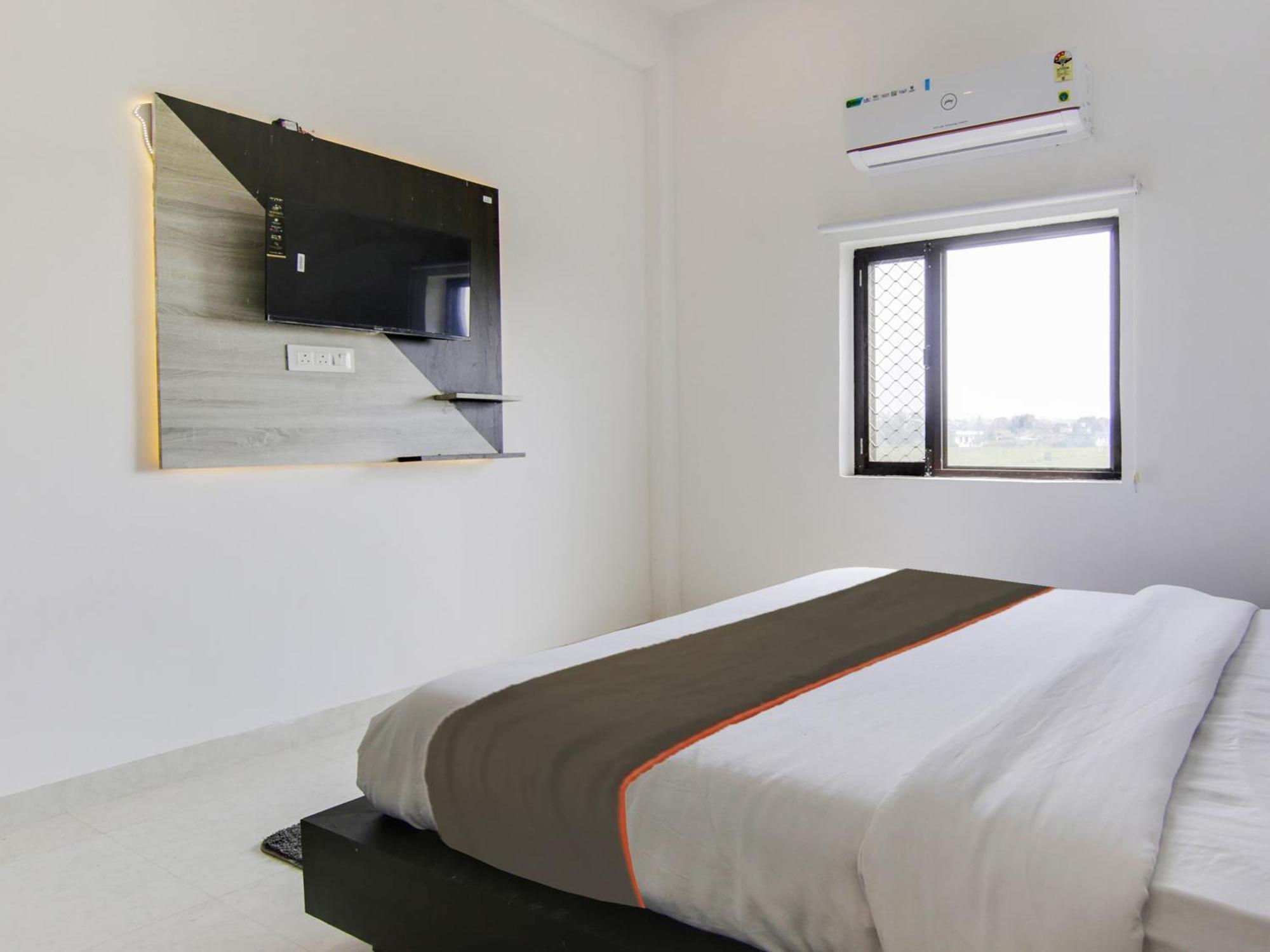 The Nines Hotel & Restro Nainital Εξωτερικό φωτογραφία