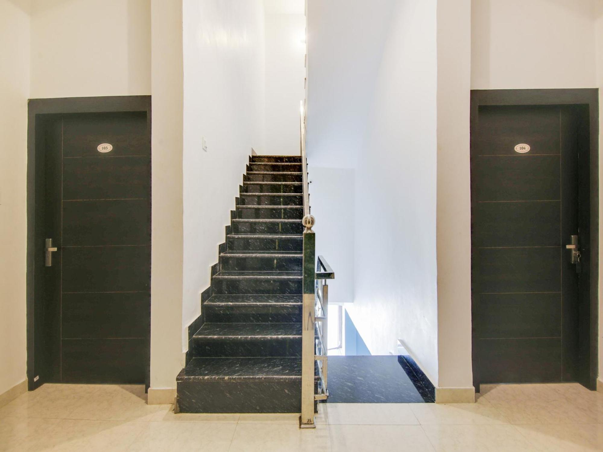 The Nines Hotel & Restro Nainital Εξωτερικό φωτογραφία