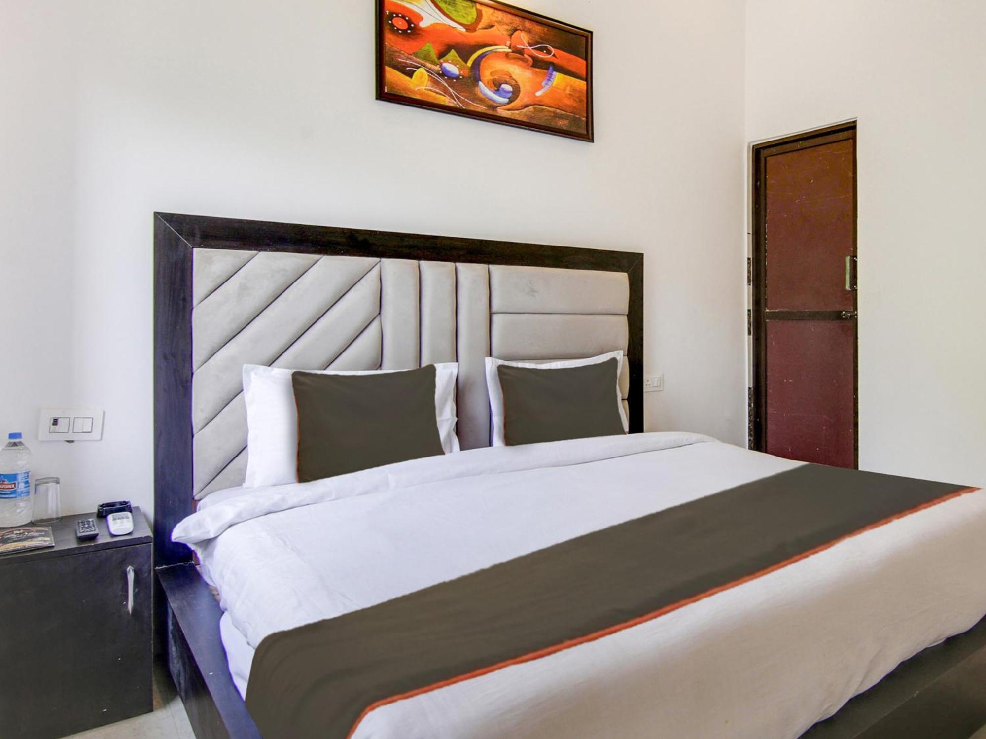 The Nines Hotel & Restro Nainital Εξωτερικό φωτογραφία